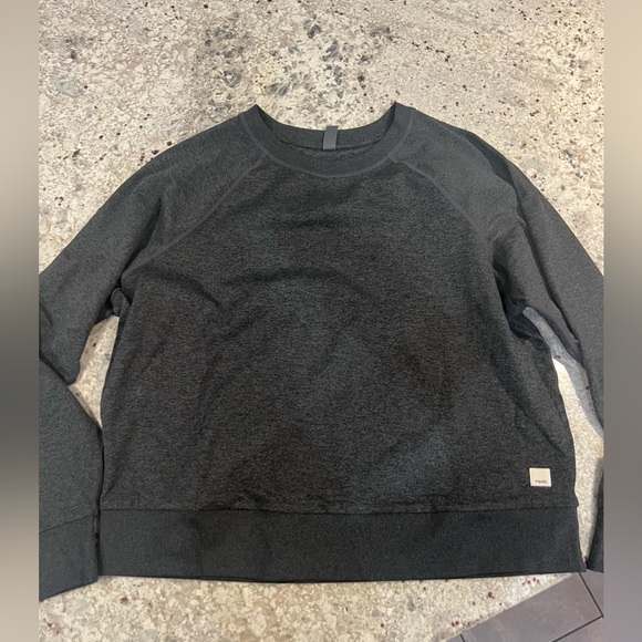 Vuori long sleeve halo crew sweatshirt size small - Picture 1 of 1